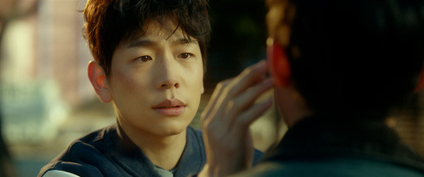 もしも彼に想いを告げていたら…3つの人生の場面写真『あの時、愛を伝えられなかった僕の、３つの“もしも”の世界。』