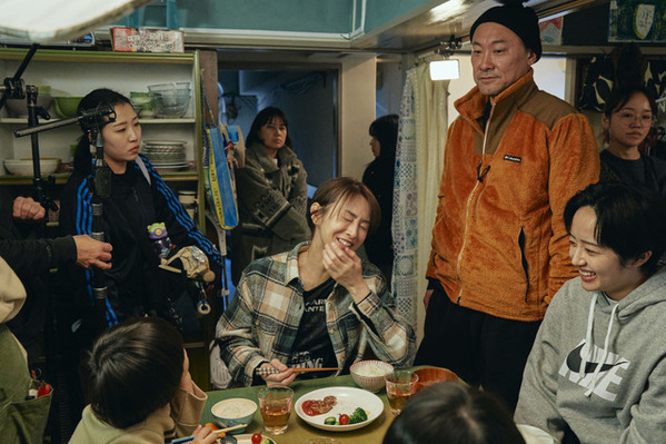 北川景子「前向きに生きようとする泥臭さを、見守っていただけたら」『ナイトフラワー』撮影現場レポート＆メイキング写真