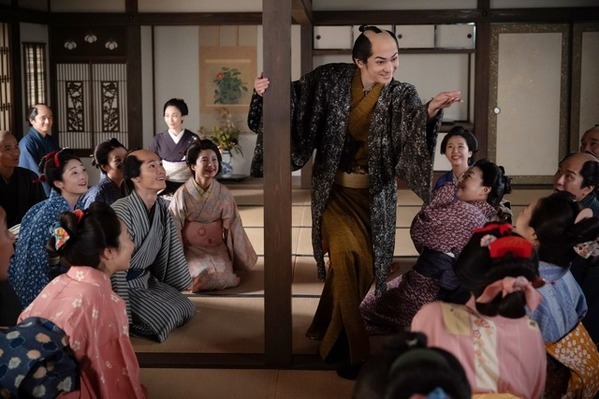 「べらぼうが急に帝国劇場に」…古川雄大と望海風斗の共演に視聴者から大きな反響巻き起こる