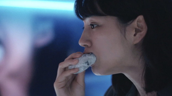 「のんちゃんの対局飯！」のん“飛鳥”、超重要な対局中の“もぐもぐタイム”に反響「MISS KING / ミス・キング」第6話