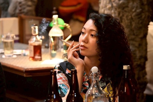 「刺激的」「ガチバトル面白かった」二階堂ふみ“リカ“と浜辺美波“樹里”の言葉の応酬に興奮の声上がる…「もしもこの世が舞台なら、楽屋はどこにあるのだろう」6話