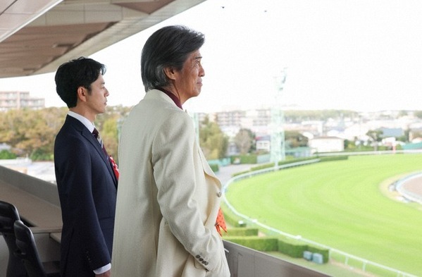 「手を叩いて笑った」「スピンオフ希望」妻夫木聡“栗須”の高杉真宙“佐木”とのプロポーズ被りに笑いの声上がる…「ザ・ロイヤルファミリー」6話