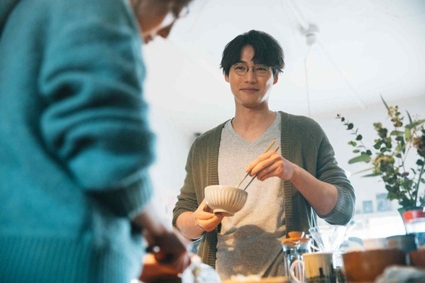 福士蒼汰＆福原遥、仲良しモーニングルーティン公開『楓』本編映像