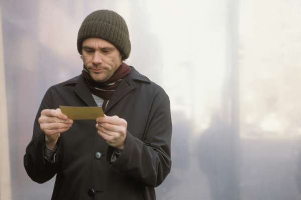 「あなたの記憶をすべて消し去りました」『エターナル・サンシャイン 4K』入場者特典は“記憶除去のお知らせ”がモチーフ