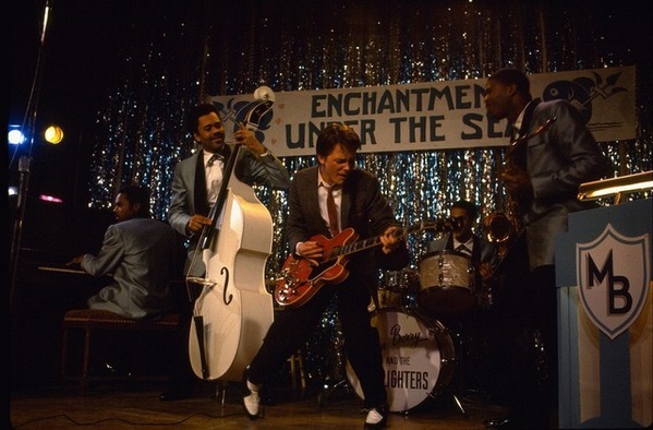 マイケル・J・フォックスも伝説のギターを捜索！『バック・トゥ・ザ・フューチャー』特別映像