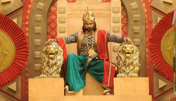 『バーフバリ エピック4K』公開記念、メモリアルブック発売！漫画家・えすとえむ描き下ろしイラストも