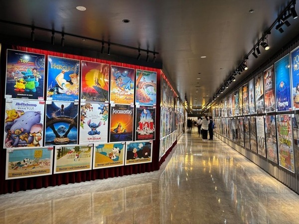 ヒューマックスシネマ海外映画ポスター展に9万人来場！好評につき3月まで延長決定