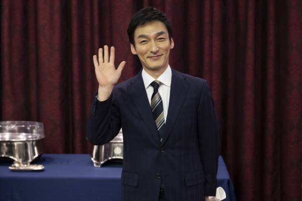 「罠の戦争」鷲津亨が登場！草彅剛、香取慎吾と27年半ぶりドラマ共演「日本一の最低男」