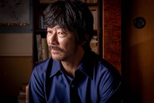 「カメラじゃなくて眼で見て」浅野忠信＆瀧内公美『レイブンズ』愛憎つのる本予告解禁