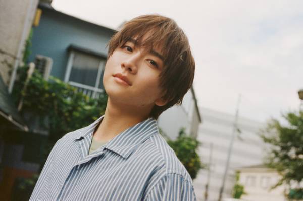 板垣李光人、“レトロヴィンテージ”なカレンダー発売へ　メイキング映像も公開