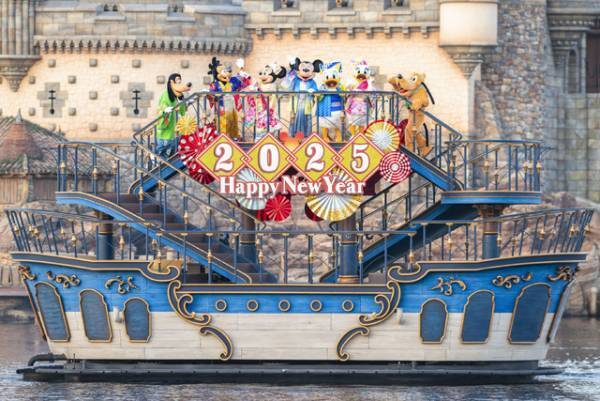 【ディズニー】シーでもお正月スペシャルイベント！だるまカードや門松、限定デザートで満喫