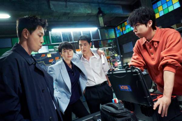 キム・ヘス率いる個性豊かな報道チームが大奮闘「トリガー ニュースの裏側」本予告