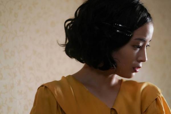 広瀬すず、着物から洋装まで華麗に着こなす『ゆきてかへらぬ』場面写真