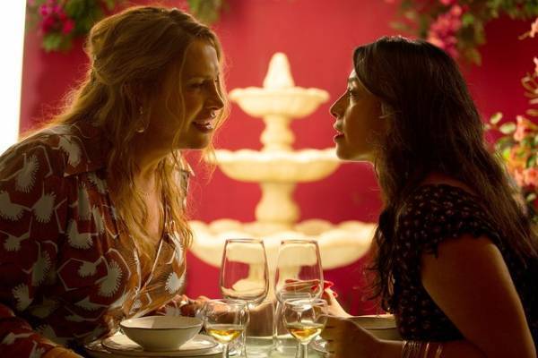 『エミリア・ペレス』運命を変える再会の瞬間ほか、女性たちの場面写真12点解禁