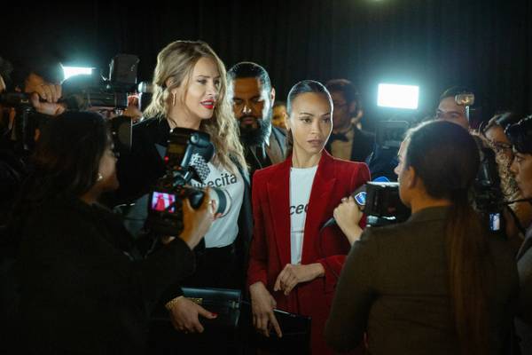 『エミリア・ペレス』運命を変える再会の瞬間ほか、女性たちの場面写真12点解禁