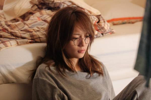 川口春奈＆松村北斗、正反対な弁護士が出会う「アンサンブル」第1話見どころ