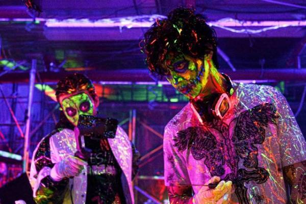 異様なガイコツペイントを施すチャン・ドンユン…『デビルズ・ゲーム』戦慄の本編冒頭映像