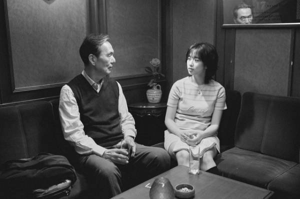 瀧内公美「脚本が本当に面白かった」 映画『敵』長塚京三＆河合優実らが出演を決めた理由とは？