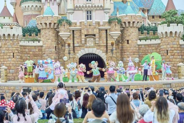 【香港ディズニー】春イベント「ダッフィー＆フレンズ プレイ・デイズ」開催！ダッフィー＆フレンズがパークめぐるワクワクな旅