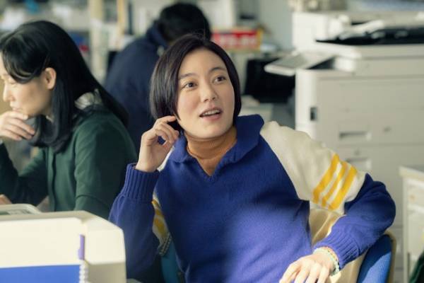 地味なミッションに挑む角田晃広“高橋”に「面白すぎ！」「楽しい」の声上がる…「ホットスポット」第2話