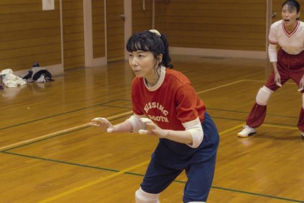 地味なミッションに挑む角田晃広“高橋”に「面白すぎ！」「楽しい」の声上がる…「ホットスポット」第2話