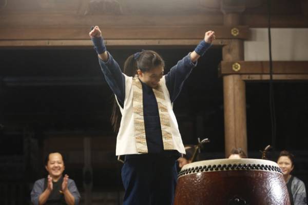芳根京子、和太鼓の演奏に初挑戦『雪の花』メイキング＆場面写真