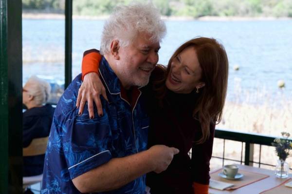 「言葉にならない美しさ」『ザ・ルーム・ネクスト・ドア』ミニシアターで初登場1位