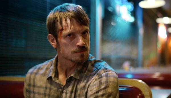 ジョエル・キナマン、ニコラス・ケイジとの初共演を語る『シンパシー・フォー・ザ・デビル』インタビュー映像