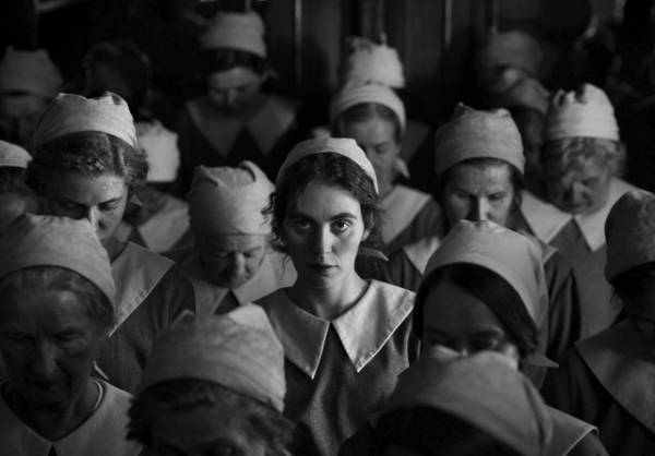 アカデミー賞国際長編映画賞ノミネートの北欧ゴシック・ミステリー『ガール・ウィズ・ニードル』5月公開