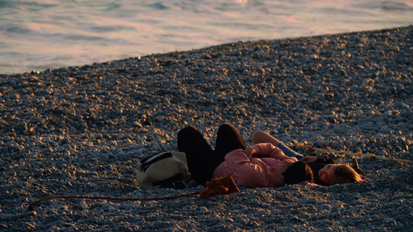 小泉今日子、手紙の交換が「ロマンチック」新恋リア「オフライン ラブ」の見どころ語る