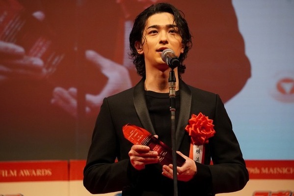 横浜流星「これからも妥協せず、志を高く」と決意表明 第79回毎日映画コンクール