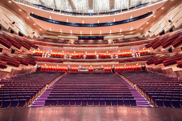 橋本環奈＆福地桃子、舞台「千と千尋の神隠し」上海公演で千尋役続投