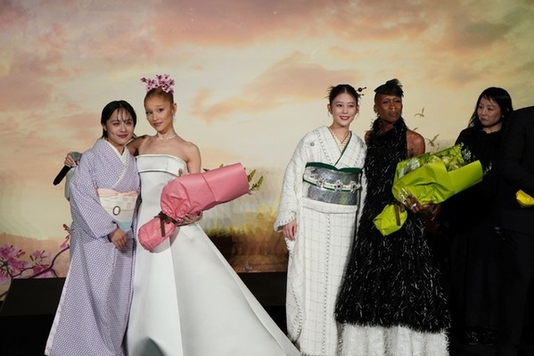 アリアナ・グランデ、再来日の喜び爆発！「指折り数えて待っていた」　来日は2017年のツアー以来