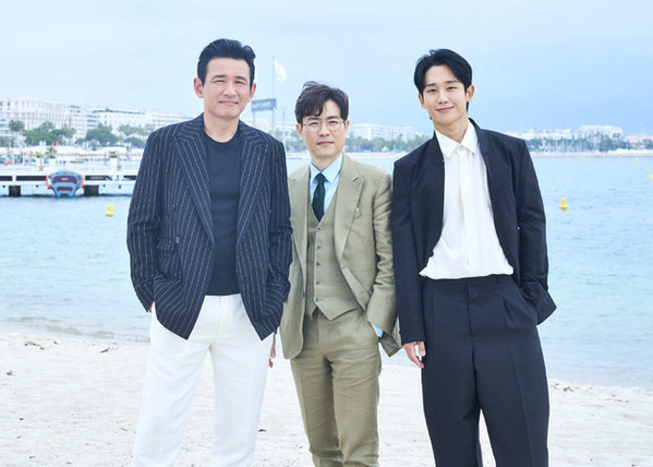 チョン・ヘイン、制服姿からメイキングまで『ベテラン 凶悪犯罪捜査班』新写真