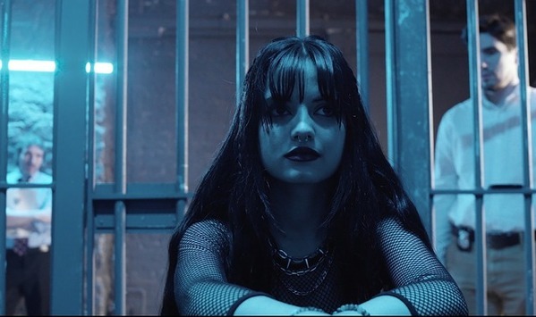 『マッド・マウス』副題のミニーとは誰のこと？登場人物を深堀り