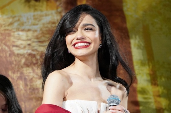 『白雪姫』主演のレイチェル・ゼグラーが緊急来日！吉柳咲良とともに歌声を披露