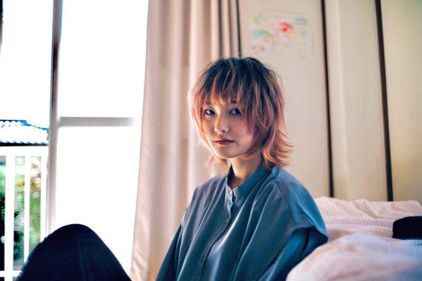 山本美月＆栗山千明が寄り添う「おとなになっても」メインジュアル完成