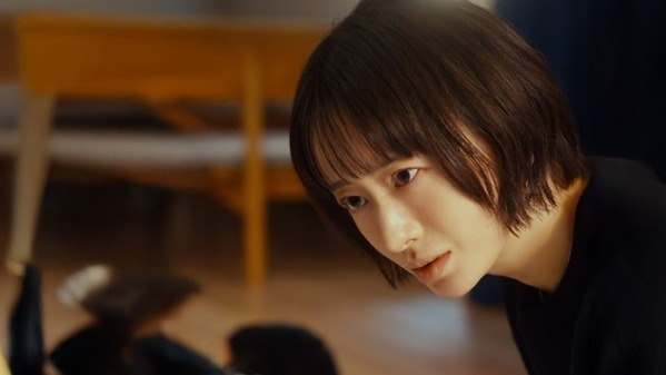 松本まりか主演サスペンス！ 縦型ショートドラマ「この顔であってる？」配信