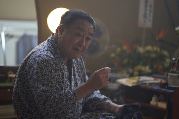 吉沢亮主演『国宝』メイキング写真が公開 中村鴈治郎が歌舞伎指導