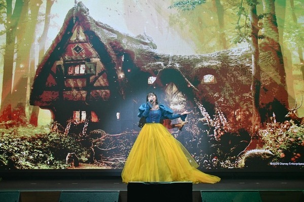 『白雪姫』“女王”月城かなと＆“魔法の鏡”諏訪部順一、受け継がれる名シーンを完全再現