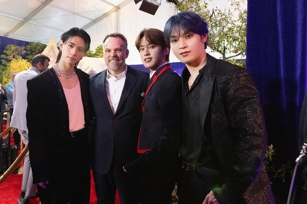 河野純喜『白雪姫』USプレミアに参加！JO1與那城奨＆佐藤景瑚も応援に「プレミアム吹替版を早く見たい」