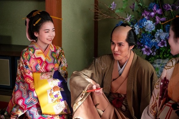 「べらぼう」11話、蔦重に嫉妬する市原隼人“鳥山検校”…SNSでは「重三郎が内心羨ましいんだろうな」などの声