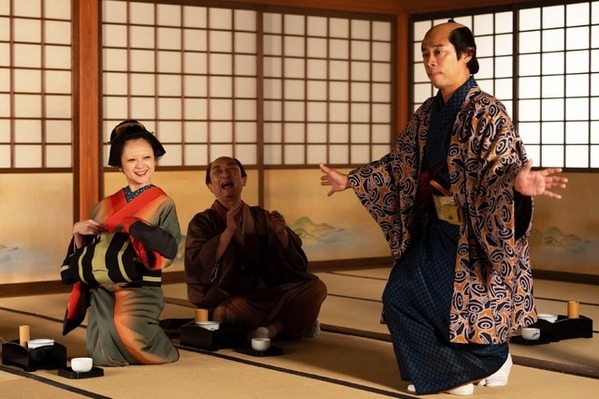 「べらぼう」11話、蔦重に嫉妬する市原隼人“鳥山検校”…SNSでは「重三郎が内心羨ましいんだろうな」などの声