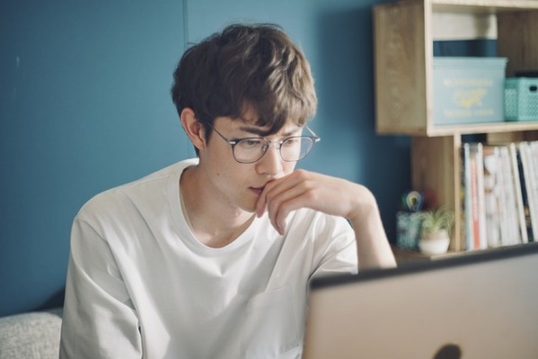 岸井ゆきの＆宮沢氷魚W主演、夫婦の行き違い描く『佐藤さんと佐藤さん』2025年秋公開