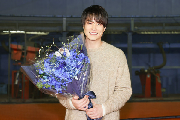 芳根京子「本当に楽しい4か月でした！」、涙のクランクアップ「まどか26歳、研修医やってます！」