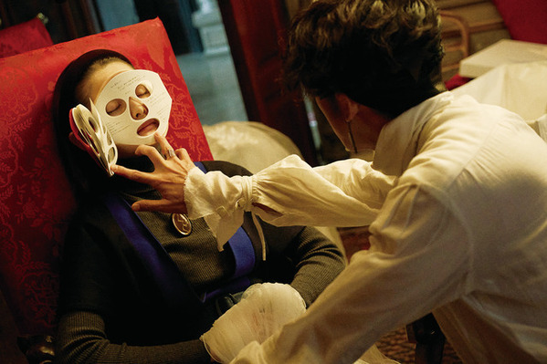 玉城ティナ＆井浦新らの姿も『岸辺露伴は動かない　懺悔室』場面写真