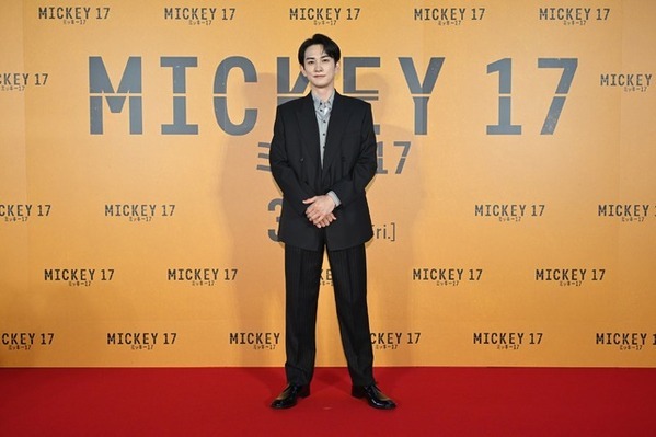 ポン・ジュノ監督が5年ぶり来日、山崎貴監督に「これからも怪獣映画をたくさん作って」