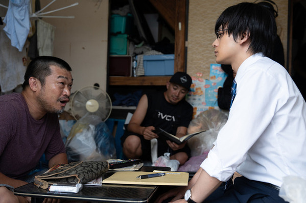 北村匠海＆河合優実＆窪田正孝ら笑顔で大集合！『悪い夏』メイキング写真公開