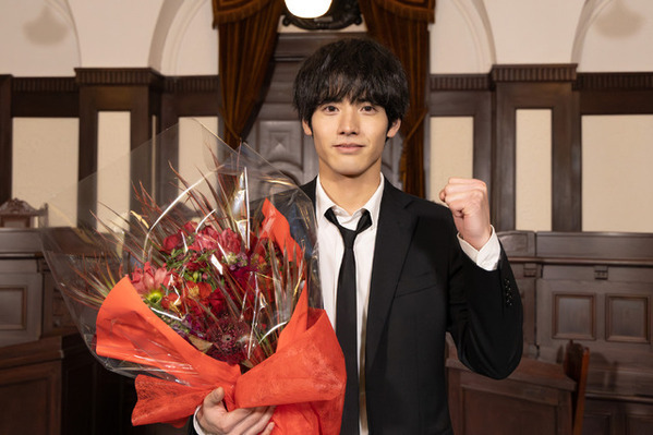 赤楚衛二「僕たち3人のチームが最高」桜田ひより＆矢本悠馬と「相続探偵」クランクアップ