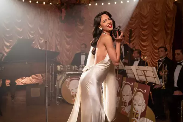 エイザ・ゴンザレス「歴史的に何が起こったのか」「興味を深めてほしい」『アンジェントルメン』インタビュー映像